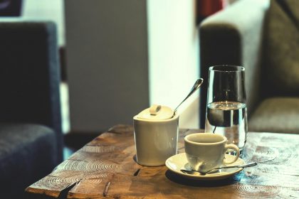 Столовые приборы