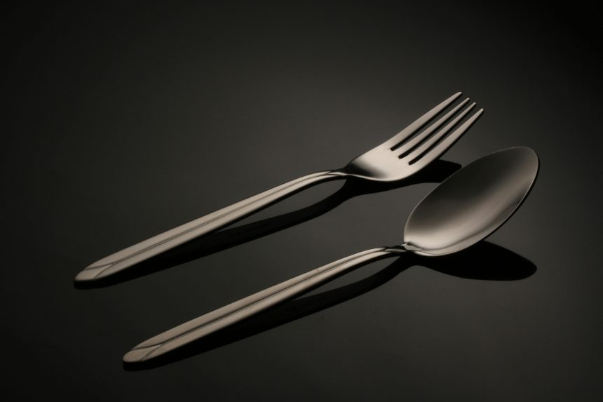 Столовые приборы