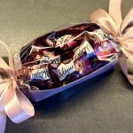 коробка с конфетами в подарок