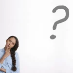 Девушка и знак вопроса