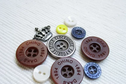 Пуговицы