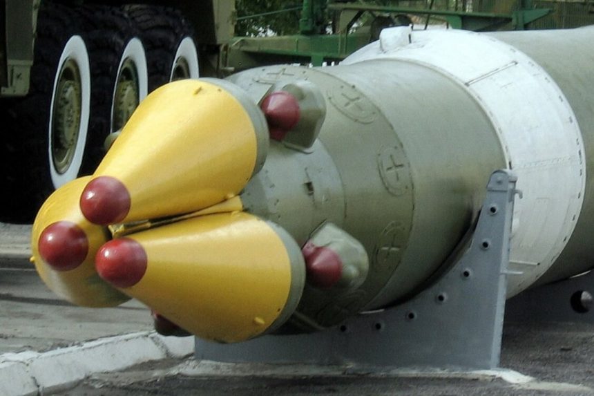 Ракета Орешник