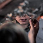 Человек в отражении