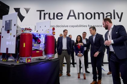 Боевые спутники