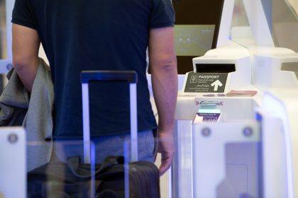 Туристов предупредили об опасности данных на багаже