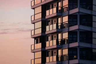 Многоэтажка